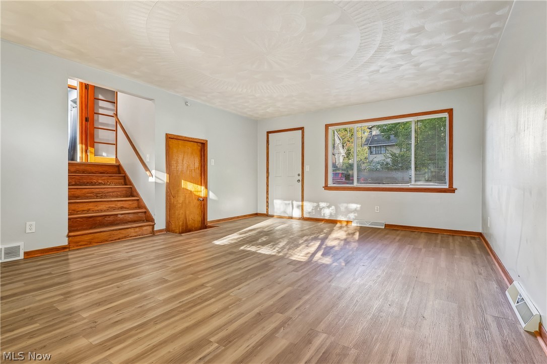 1302 East Avenue Akron OH 44307
