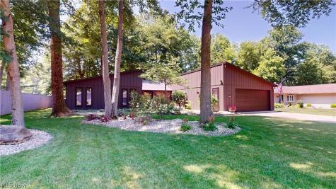 5726 Rock Point Circle North Ridgeville OH 44039