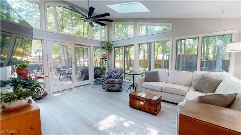 5726 Rock Point Circle North Ridgeville OH 44039