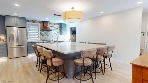 5726 Rock Point Circle North Ridgeville OH 44039