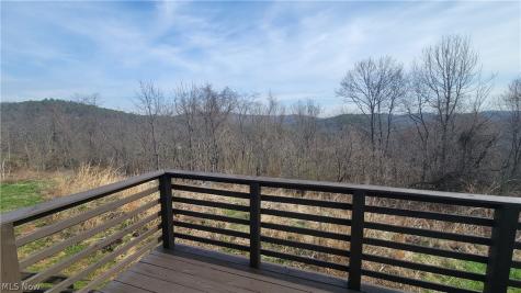 105 Woodcrest Lane Marietta OH 45750