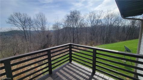 105 Woodcrest Lane Marietta OH 45750