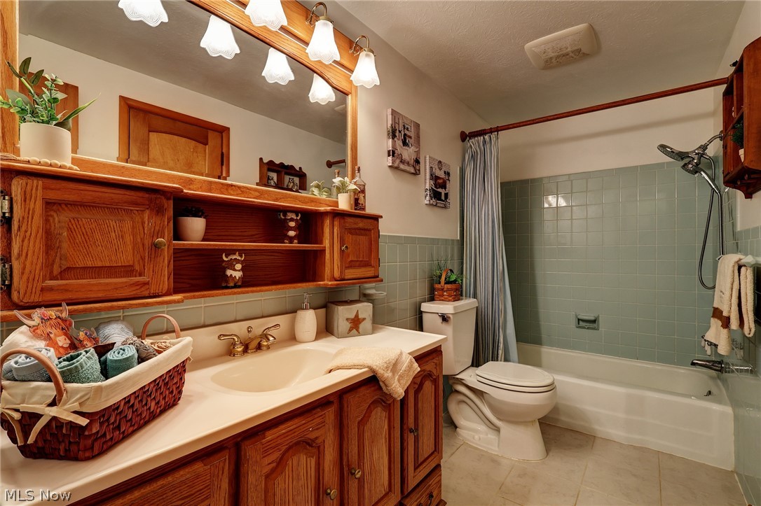 6065 E Valleyview Court Mentor OH 44060
