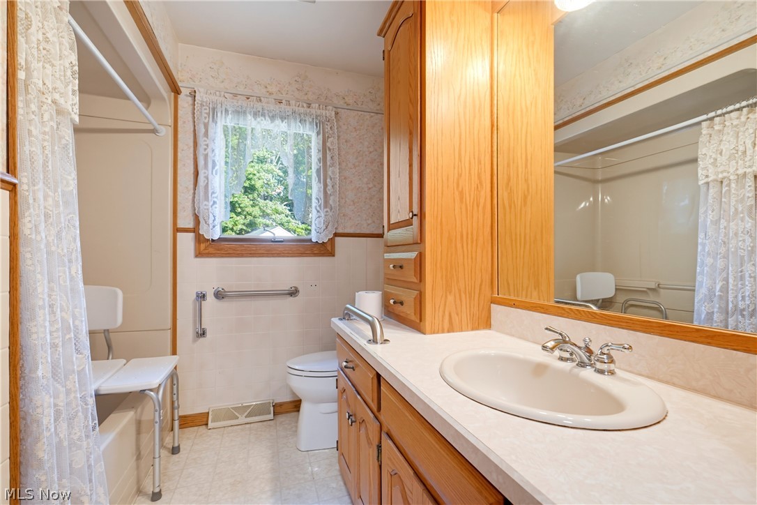 7851 North Boyden Road Sagamore Hills OH 44067
