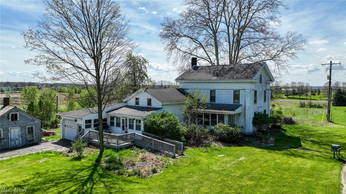 8212 White Road Burbank OH 44214