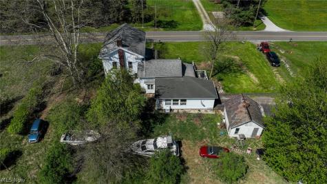 8212 White Road Burbank OH 44214