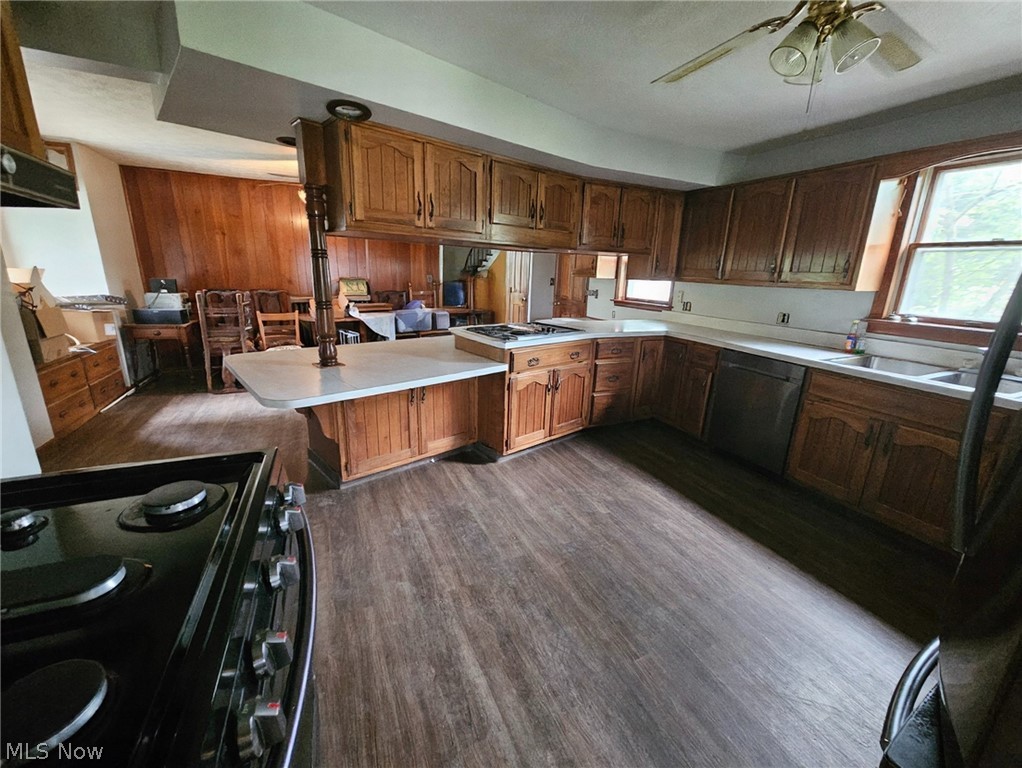 8212 White Road Burbank OH 44214