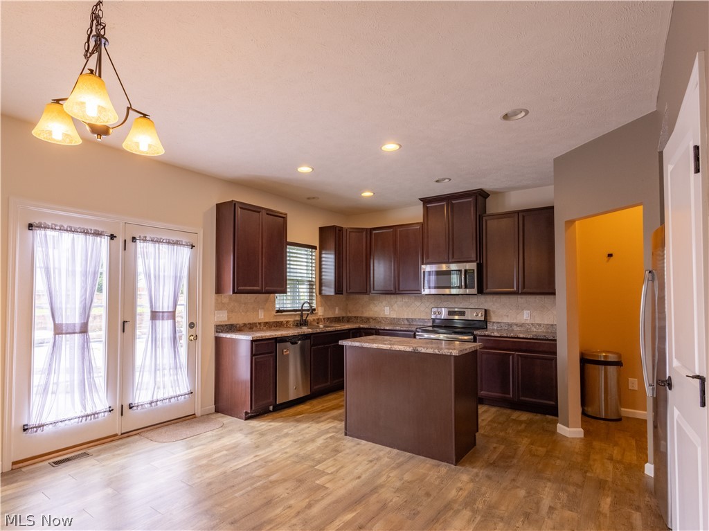 6212 Hadleigh Avenue SW Massillon OH 44646