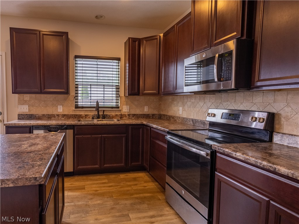 6212 Hadleigh Avenue SW Massillon OH 44646