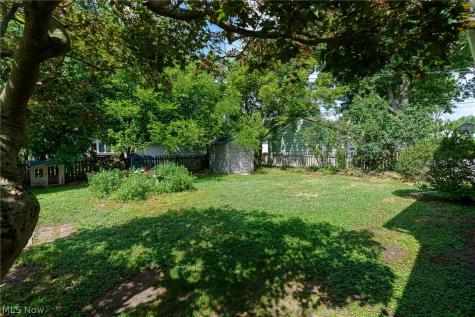 16223 Bardbury Avenue Middleburg Heights OH 44130