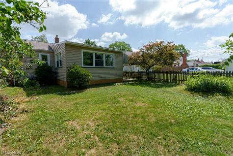 16223 Bardbury Avenue Middleburg Heights OH 44130