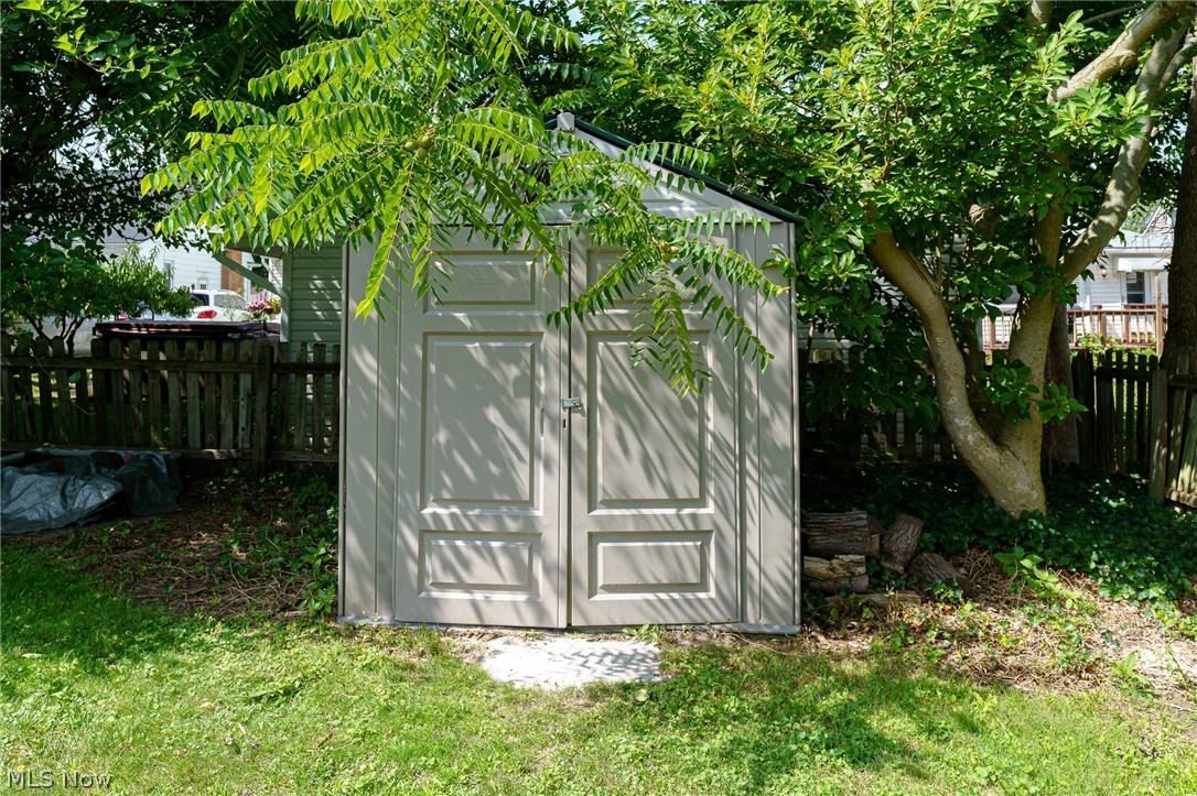 16223 Bardbury Avenue Middleburg Heights OH 44130