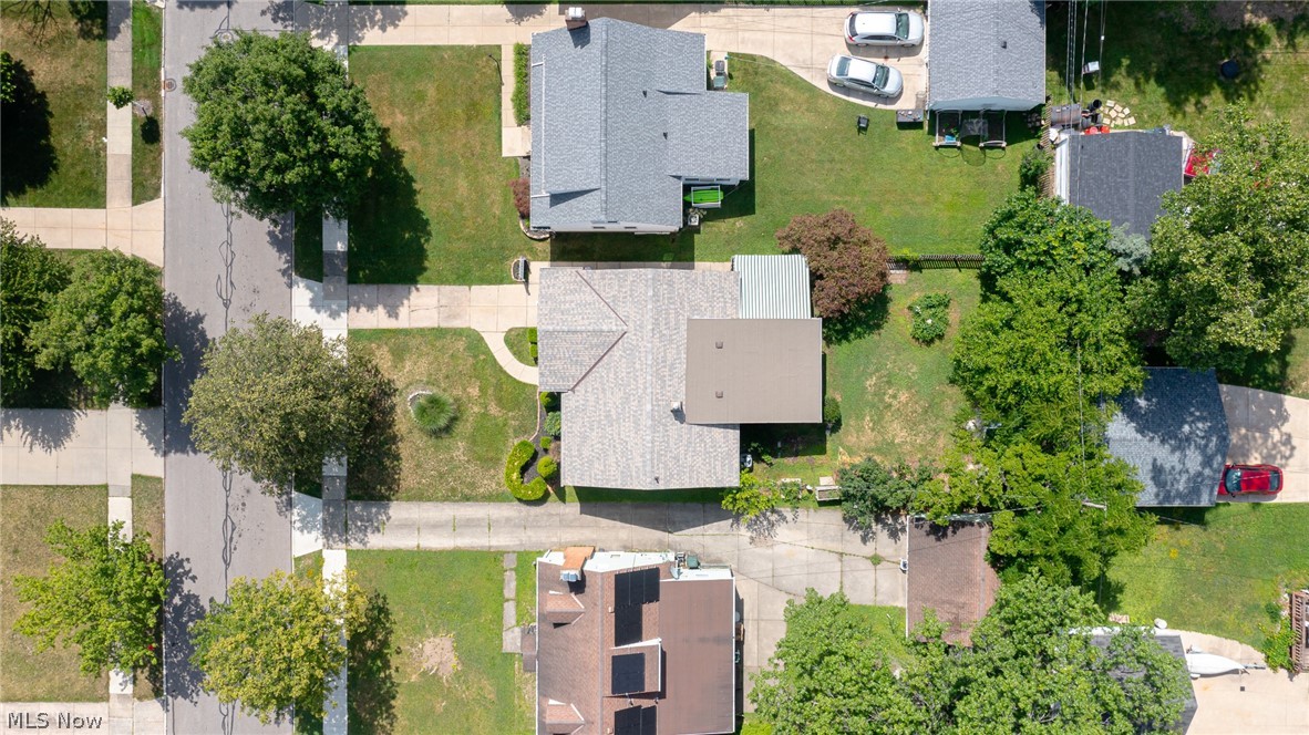 16223 Bardbury Avenue Middleburg Heights OH 44130