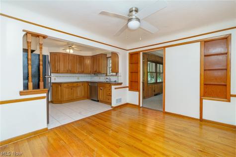 16223 Bardbury Avenue Middleburg Heights OH 44130
