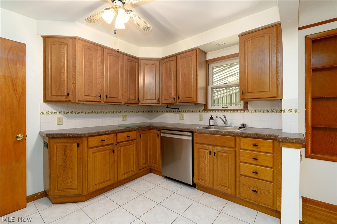 16223 Bardbury Avenue Middleburg Heights OH 44130