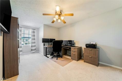 5562 Ridgeview Boulevard North Ridgeville OH 44039