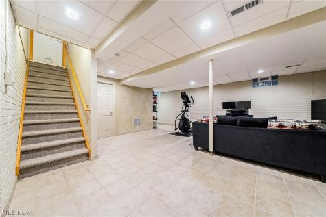 5562 Ridgeview Boulevard North Ridgeville OH 44039