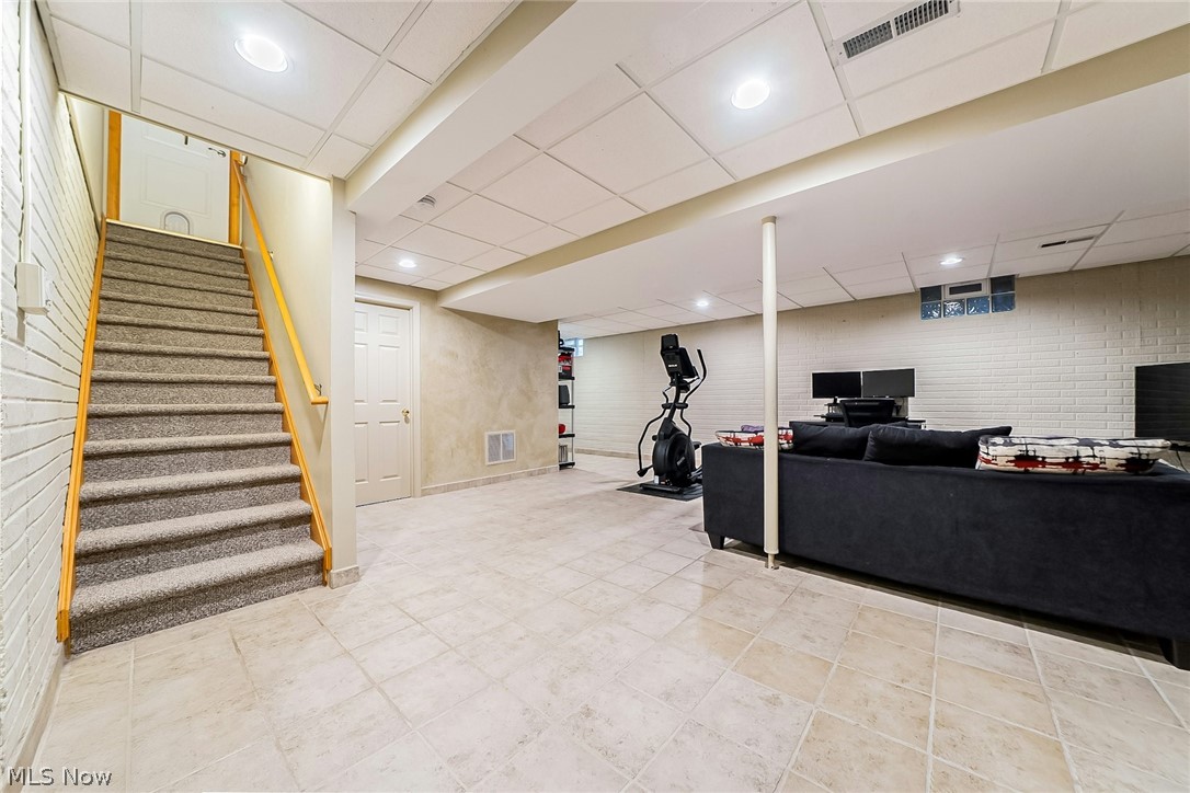 5562 Ridgeview Boulevard North Ridgeville OH 44039