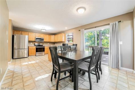 5562 Ridgeview Boulevard North Ridgeville OH 44039