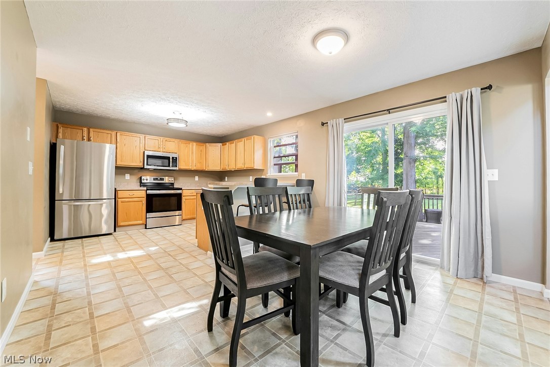 5562 Ridgeview Boulevard North Ridgeville OH 44039