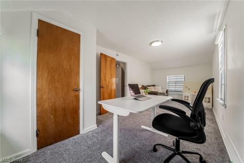 1164 Croyden Road Lyndhurst OH 44124
