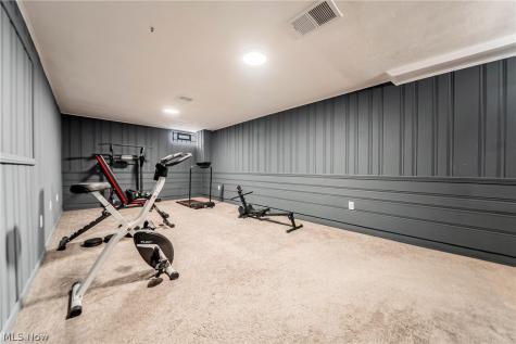 1164 Croyden Road Lyndhurst OH 44124