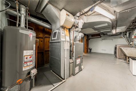 1164 Croyden Road Lyndhurst OH 44124