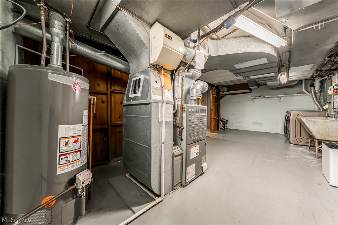 1164 Croyden Road Lyndhurst OH 44124