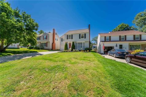 1164 Croyden Road Lyndhurst OH 44124