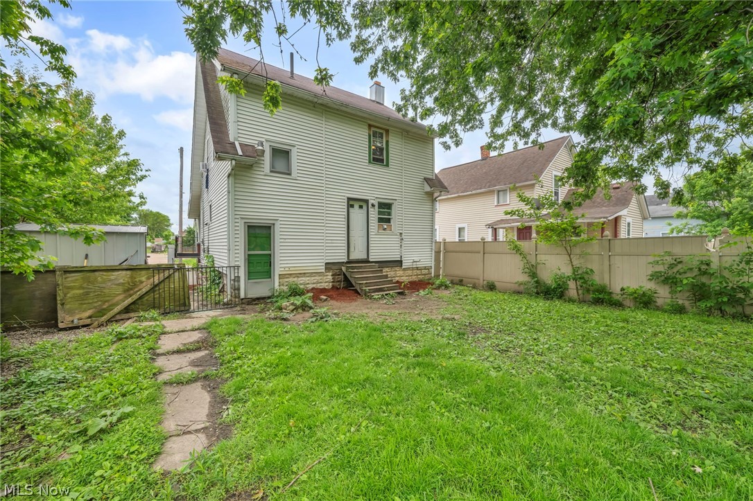 1722 Washington Avenue Lorain OH 44052