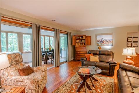 3980 Wetmore Road Cuyahoga Falls OH 44223
