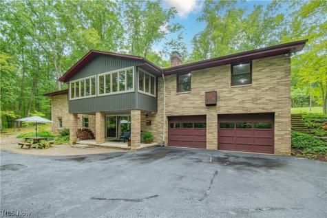 3980 Wetmore Road Cuyahoga Falls OH 44223