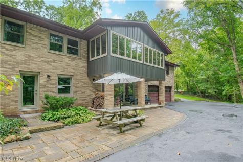 3980 Wetmore Road Cuyahoga Falls OH 44223