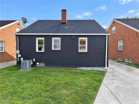 2606 Grovewood Avenue Cleveland OH 44134