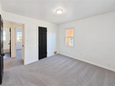 2606 Grovewood Avenue Cleveland OH 44134