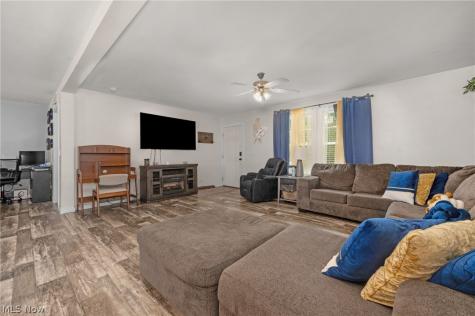 431 Westwoods Amherst OH 44001