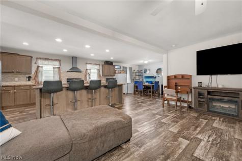 431 Westwoods Amherst OH 44001