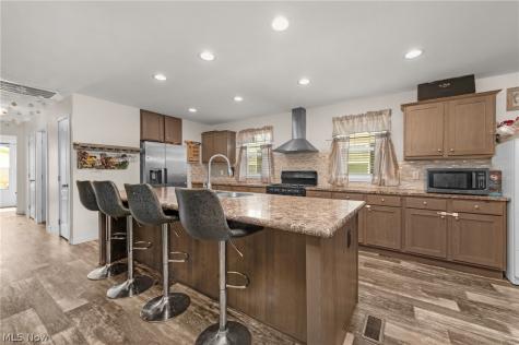 431 Westwoods Amherst OH 44001