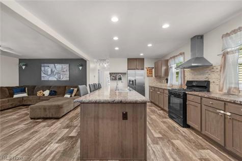 431 Westwoods Amherst OH 44001