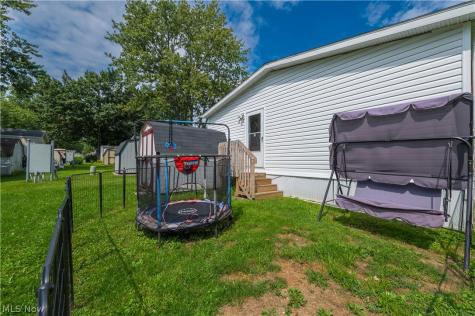 431 Westwoods Amherst OH 44001