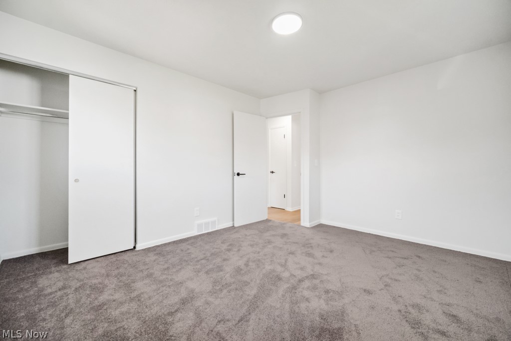 322 Windsor Drive Elyria OH 44035