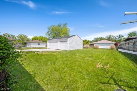 322 Windsor Drive Elyria OH 44035