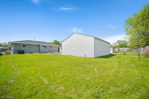 322 Windsor Drive Elyria OH 44035