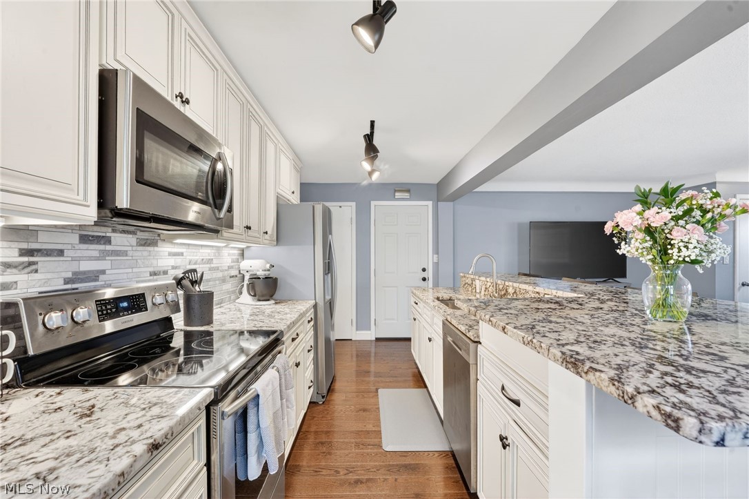 24024 E Oakland Road Bay Village OH 44140