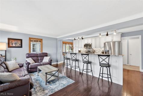 24024 E Oakland Road Bay Village OH 44140