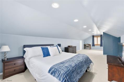 24024 E Oakland Road Bay Village OH 44140