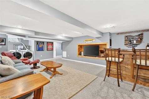 24024 E Oakland Road Bay Village OH 44140