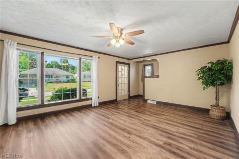 10710 Windham Road Parma OH 44130