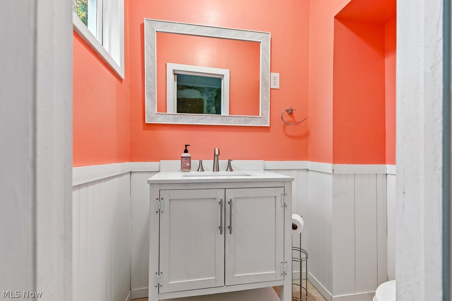 421 High Street Doylestown OH 44230