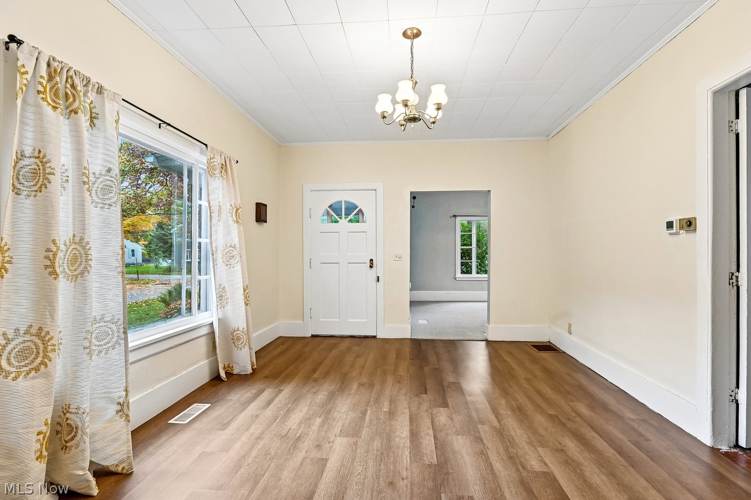 421 High Street Doylestown OH 44230